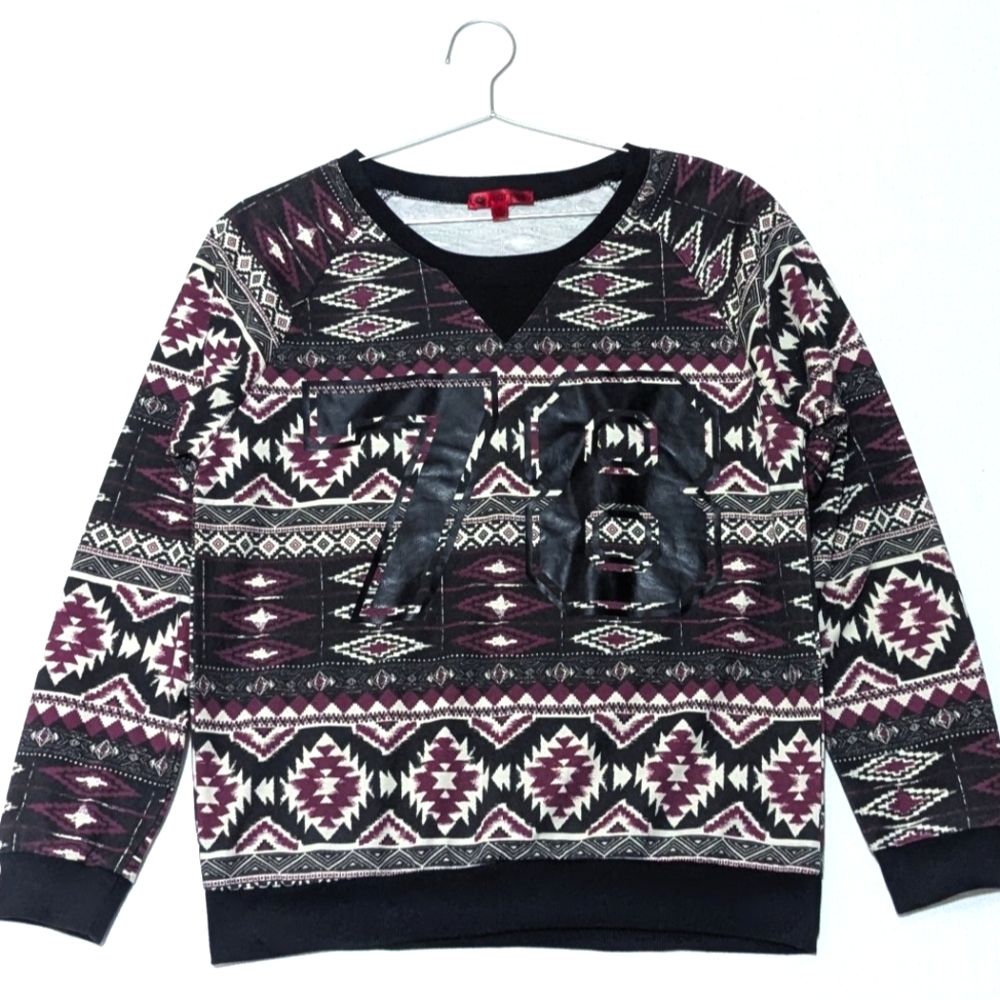 Hot Kiss | Y2K | Retro | Long Sleeve | Sweater| Southwestern | Aztec | Number |